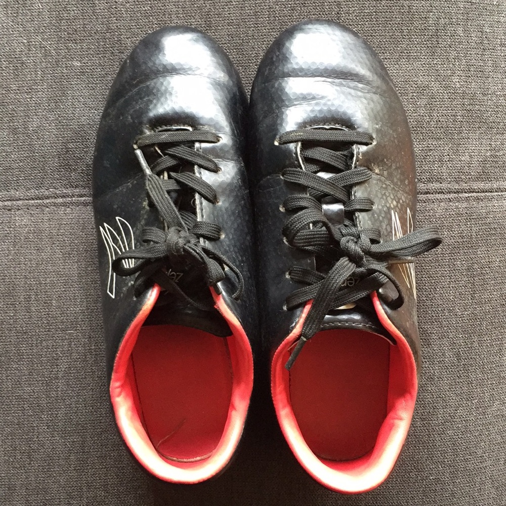 Kids Soccer Cleats (wide)